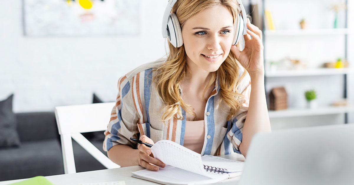Diplomarsi con l’e-learning: i vantaggi nel mondo del lavoro Diplomarsi con l’e-learning: i vantaggi nel mondo del lavoro
