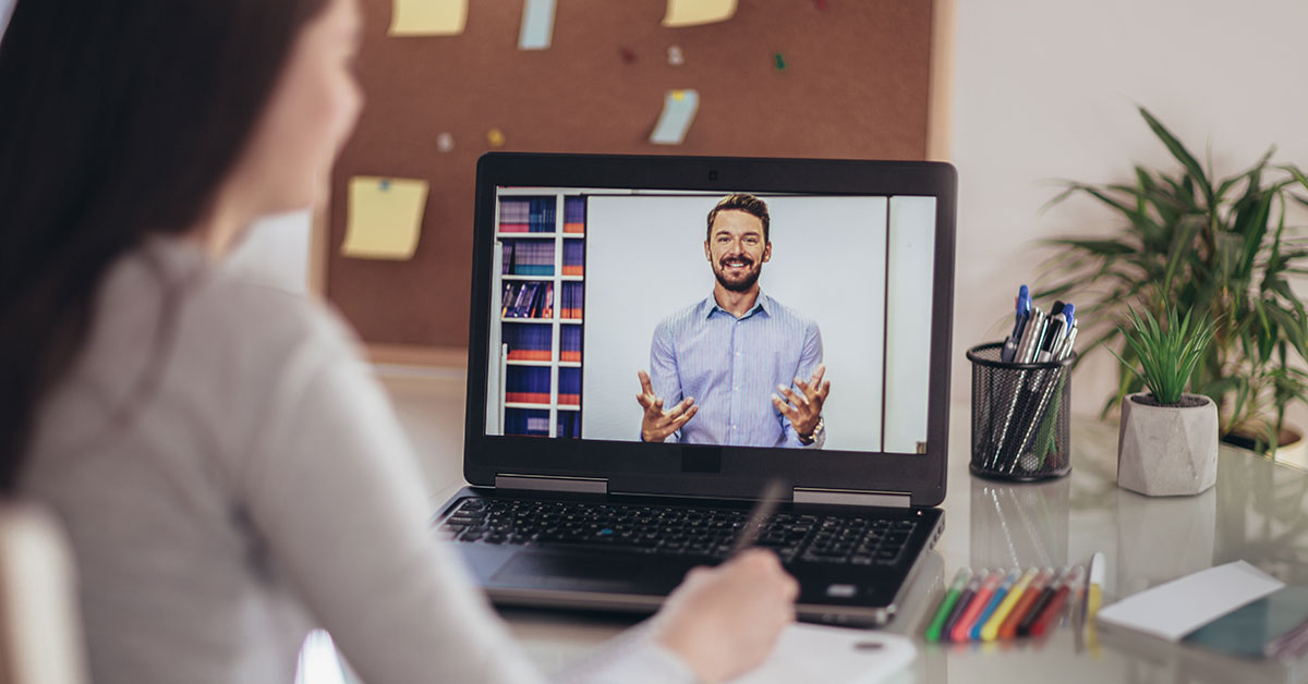 Studiare online per non rinunciare alla scuola Studiare online per non rinunciare alla scuola